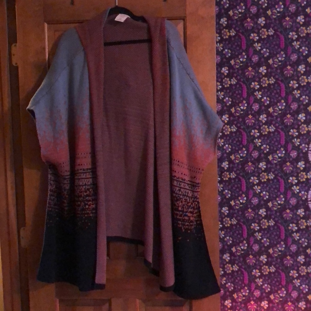 Oversized cardigan with hood